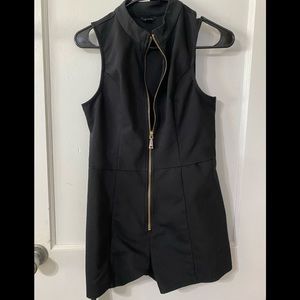 Guess cute romper. Gold zipper